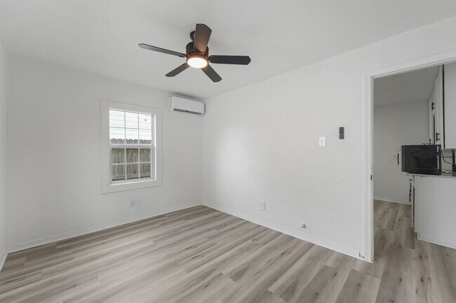 Foto del edificio - 8514 Spaulding St