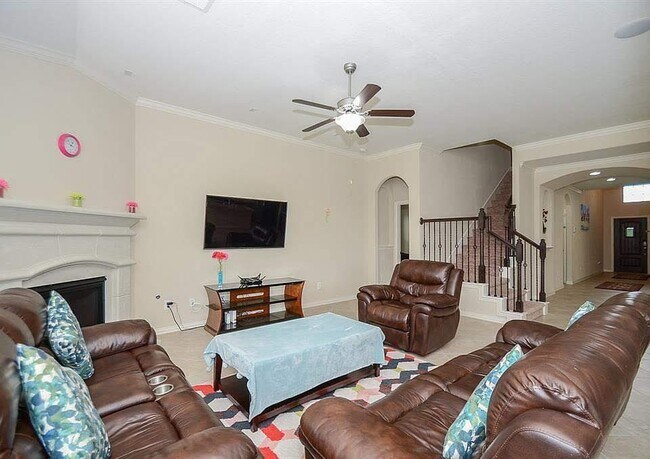 Building Photo - 20731 Redbud Rain Dr