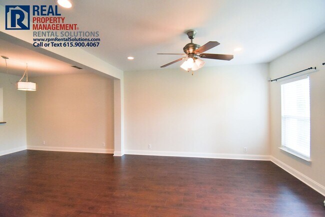 Foto del edificio - Luxury 3BR/2.5BA Mboro townhome just 1 mi ...