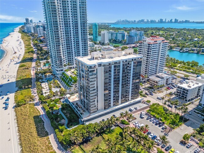 Building Photo - 6423 Collins Ave
