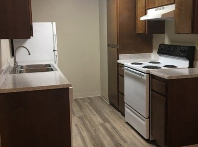 Foto del edificio - 1574 Heather Dr