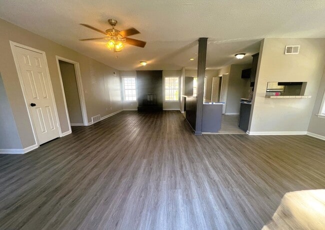 Photo - 5300 Steuben Dr House