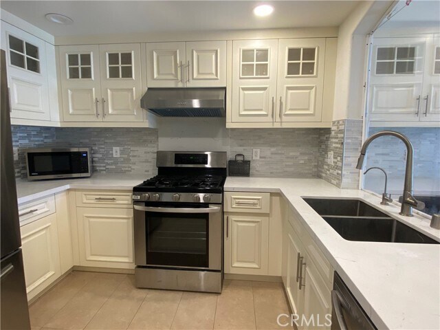 Foto del edificio - 1598 Long Beach Blvd