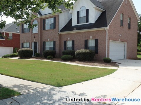 Building Photo - 1235 Saxony Dr SE