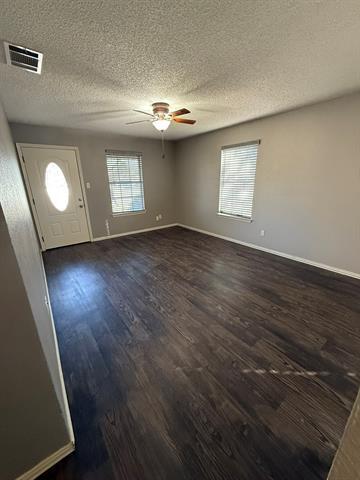 Foto del edificio - 401 Linda St