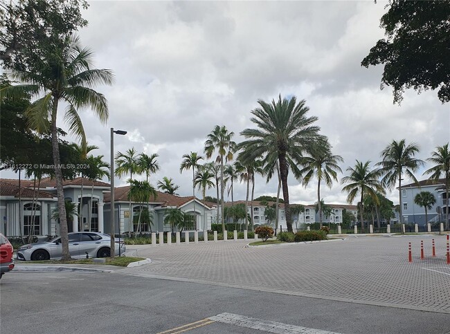 Foto del edificio - 9645 NW 1st Ct