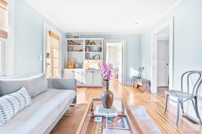 Building Photo - 47 Station Rd