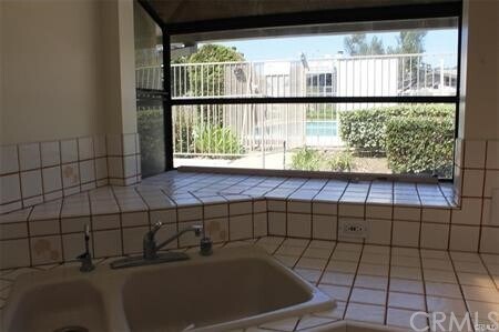 Primary Photo - 406 Orion Way