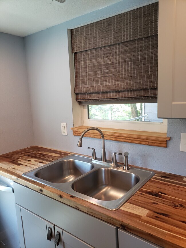 Foto del edificio - 8378 S Upham Way