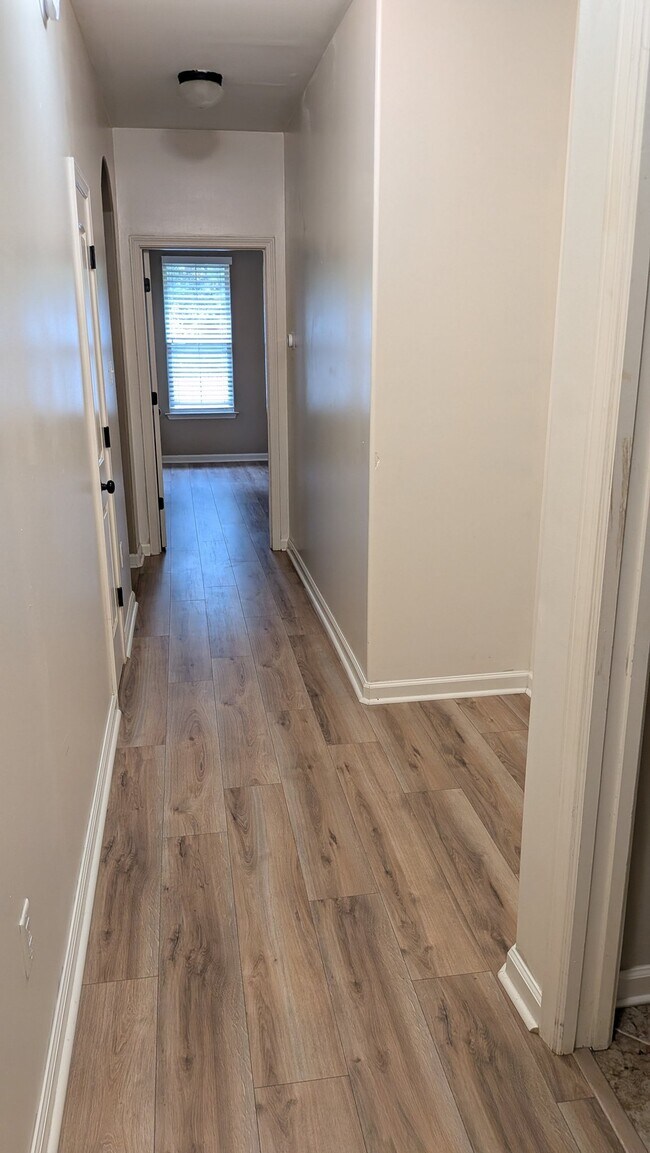 Foto del edificio - 7571 Bevy Ridge Cove