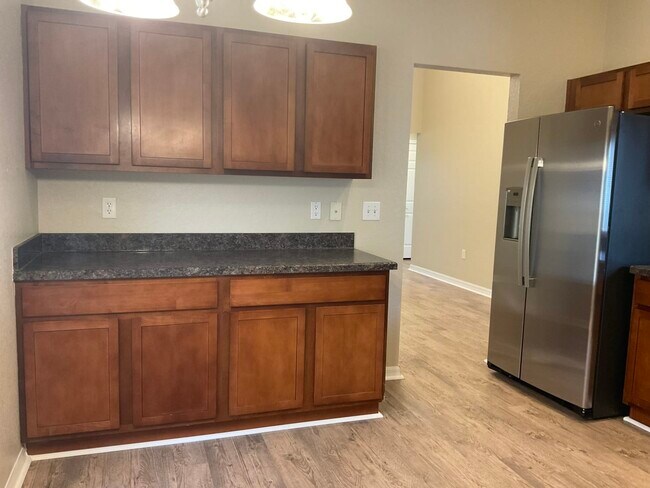 Building Photo - 4933 Mandolin Ct