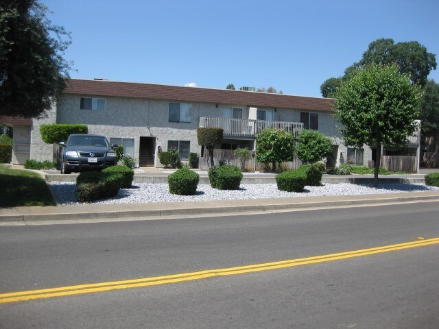 Building Photo - 680 Saginaw St