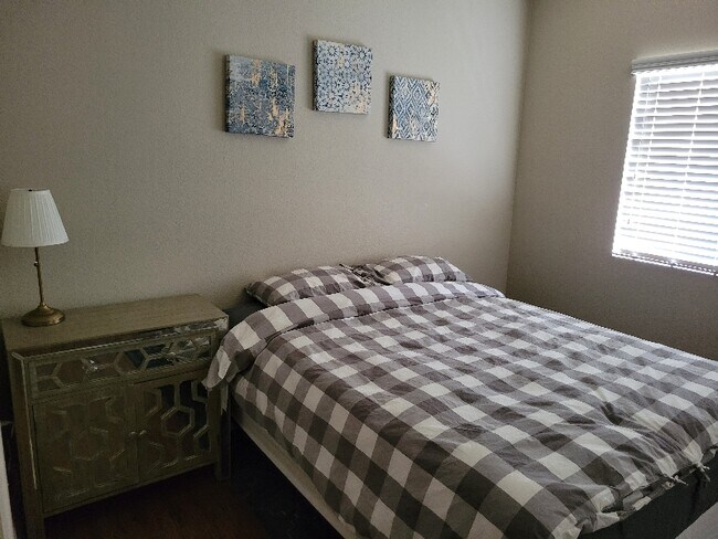 Foto del edificio - 5250 S Rainbow Blvd