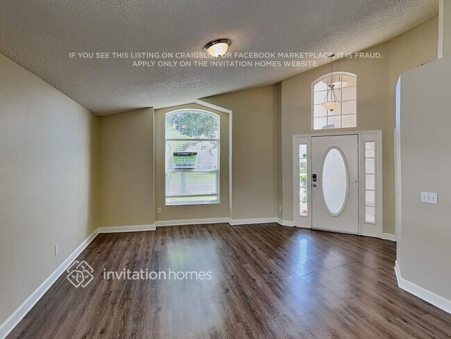 Foto del edificio - 12870 Maribou Cir
