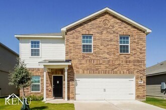 Building Photo - 121 Fox Glen Trl