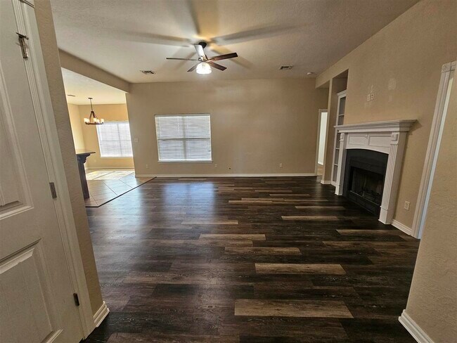 Foto del edificio - 418 Northeast Mountain Meadow Drive