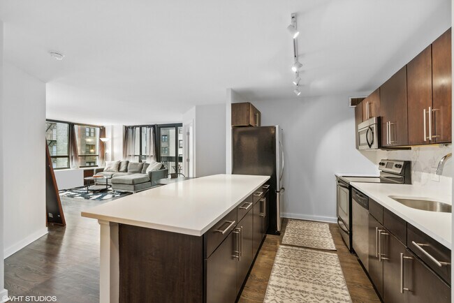 Foto del edificio - 222 E Pearson St