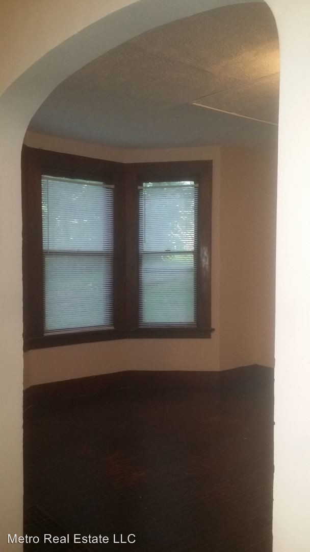 Foto del edificio - 623 W Creighton Ave