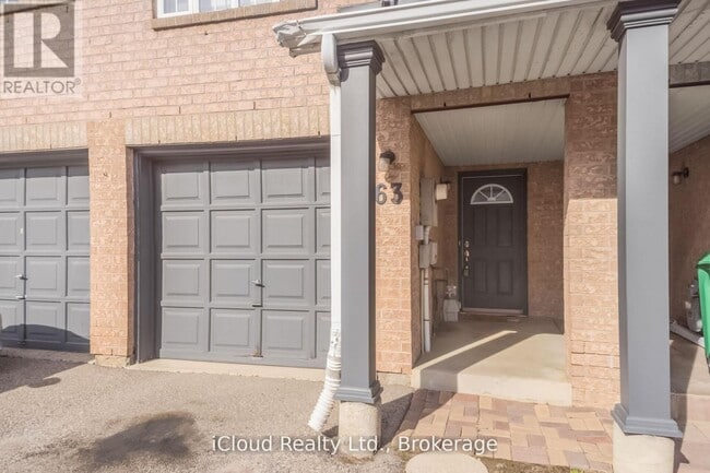 Building Photo - 63 Spadina Rd