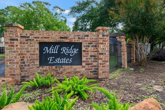 Building Photo - 10331 Millridge N Dr