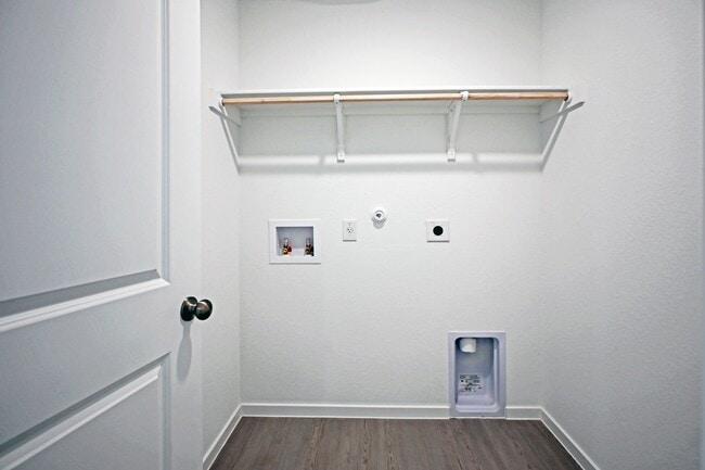 Foto del edificio - 7363 Orange Sapphire