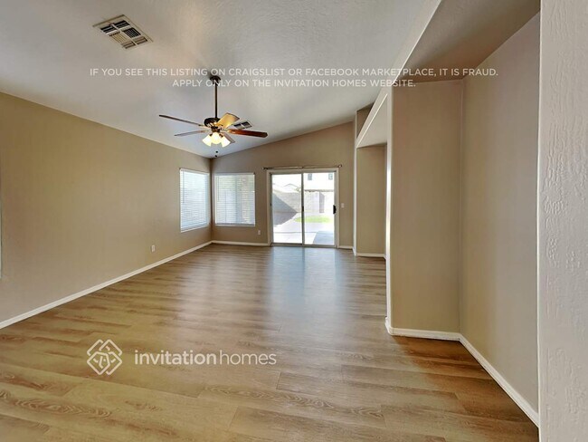 Building Photo - 15417 W Port Royale Ln