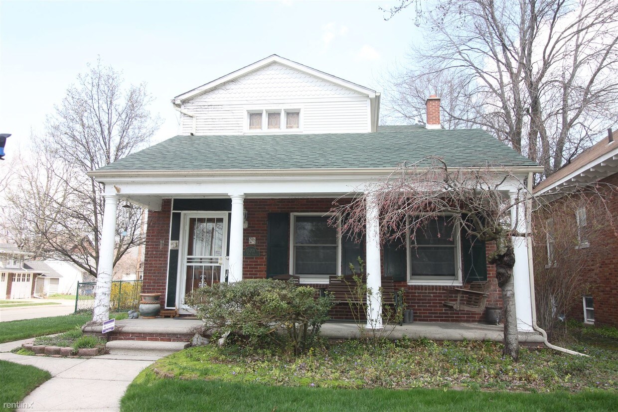 Foto principal - 15701 N Park Ave