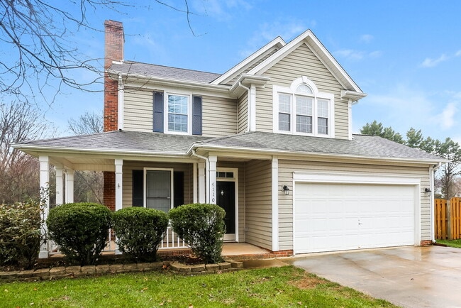 Foto del edificio - 4110 Woodbury Terrace NW