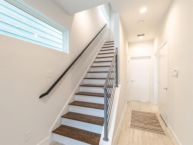 Foto del edificio - 2714 Eado Grove Ln