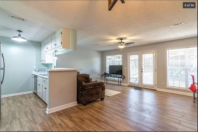 Foto del edificio - 109 Woodberry Dr