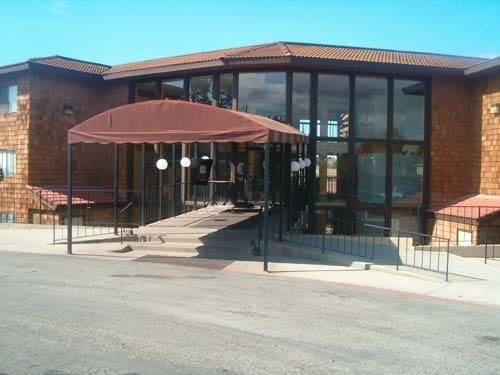 Building Photo - Large Updated 2 Bedroom Condo In Watsonville!