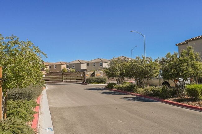 Building Photo - Look No Further! Lovely 3 Bedroom And 2.5 ...