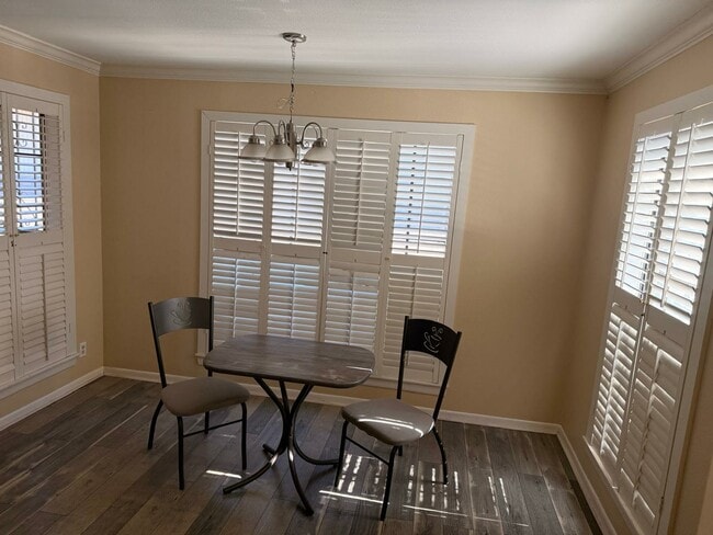 Building Photo - 7926 Broadway