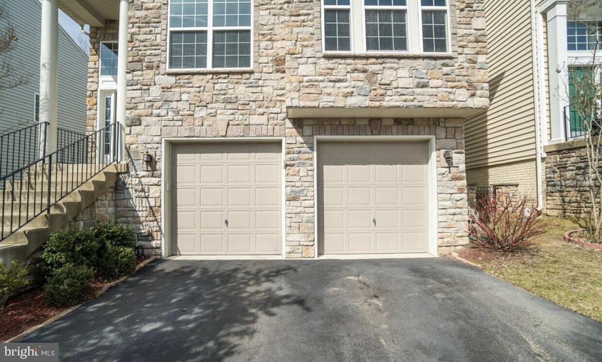 3495 Eagle Ridge Dr, Woodbridge, VA 22191 House Rental in Woodbridge