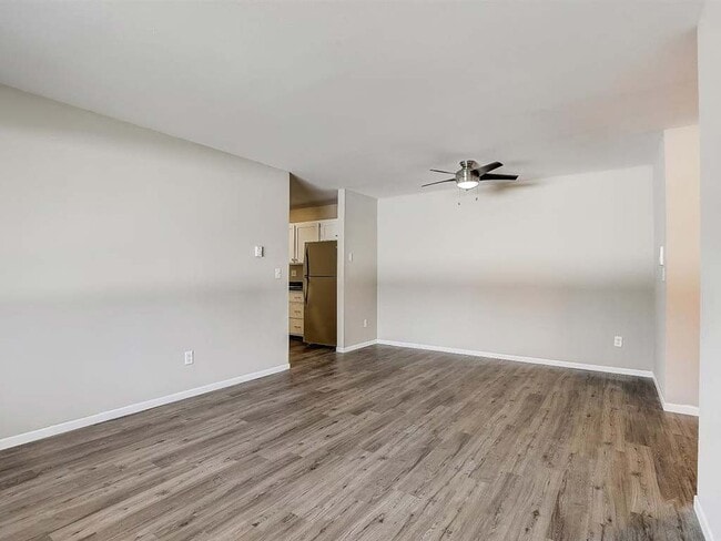 Building Photo - Roberts Manor Apartments