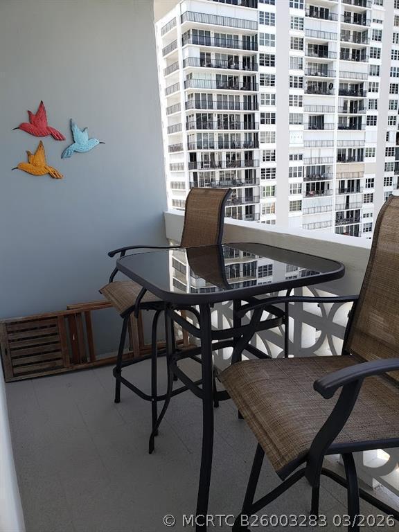 Building Photo - 4250 Galt Ocean Dr