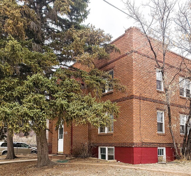 Building Photo - 715 E Harney St