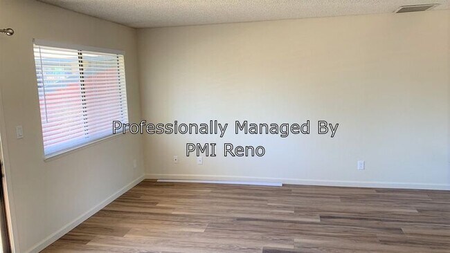 Foto del edificio - 3222 Bristle Branch Dr