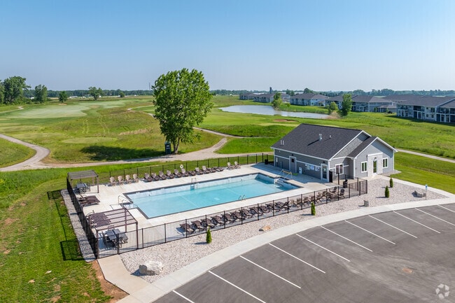 Building Photo - The Royal Villas at the Golf Links
