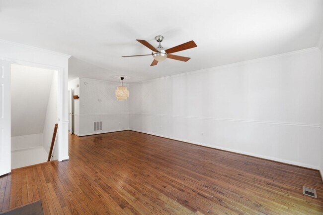 Foto del edificio - 541 Colecroft Ct