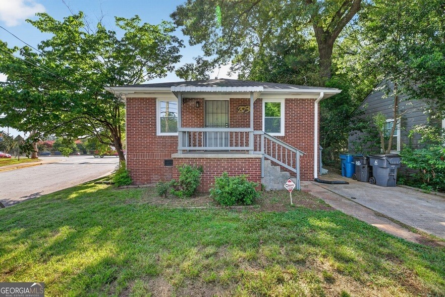 Photo - 2036 Mcpherson Drive Unit