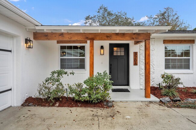 Foto del edificio - 3208 Socorro Ave