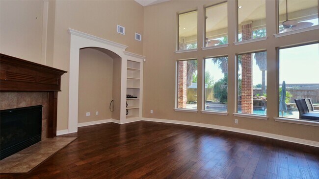 Foto del edificio - 7803 Courtney Manor Ln