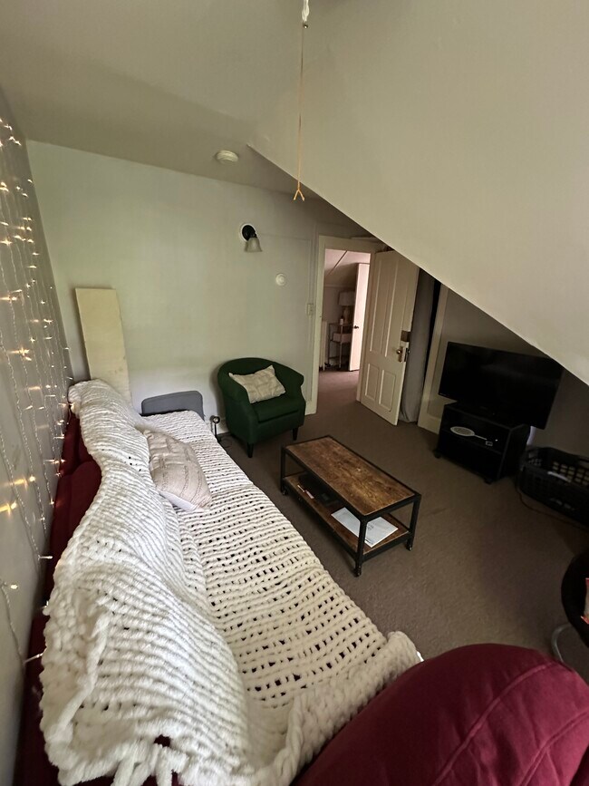 Building Photo - 116 Osmun Pl