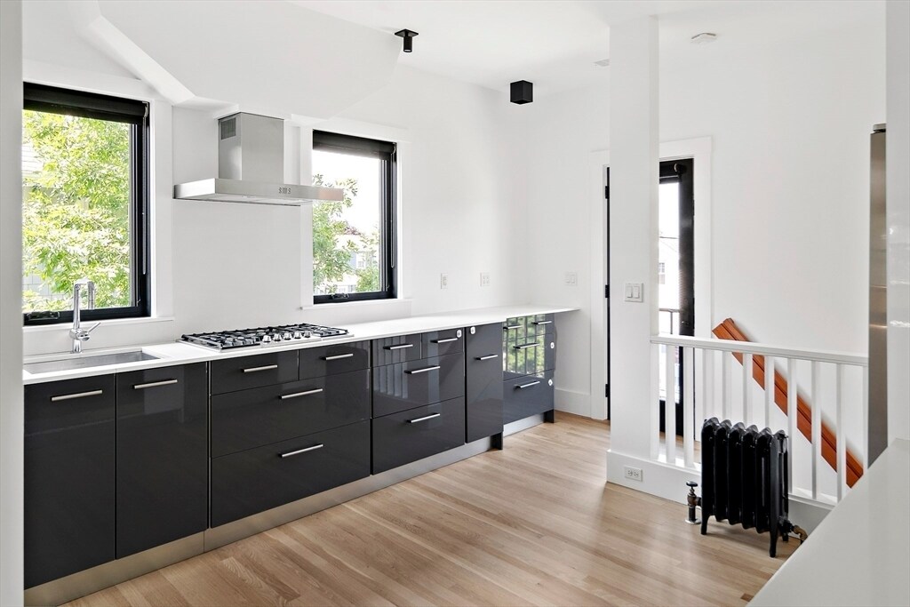 Foto principal - 80 Gilbert Rd