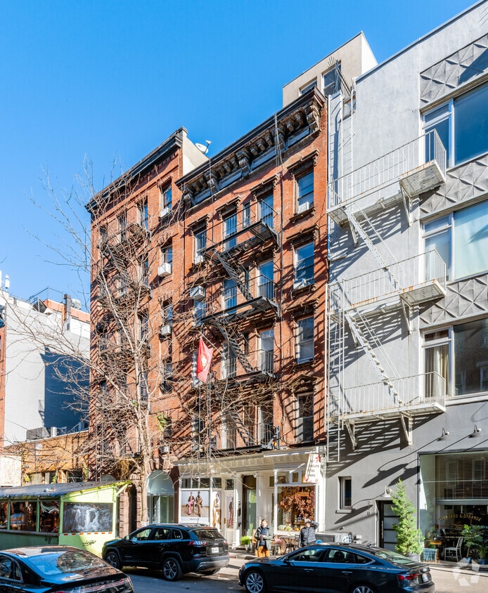 Primary Photo - 240 Mulberry St