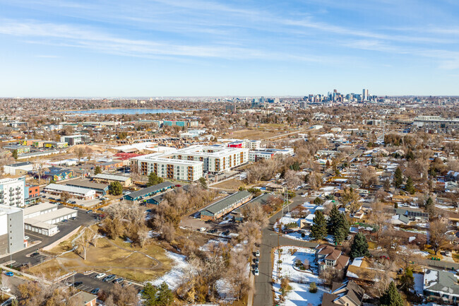 Con vista al este de la GRH - Country Club Condominiums