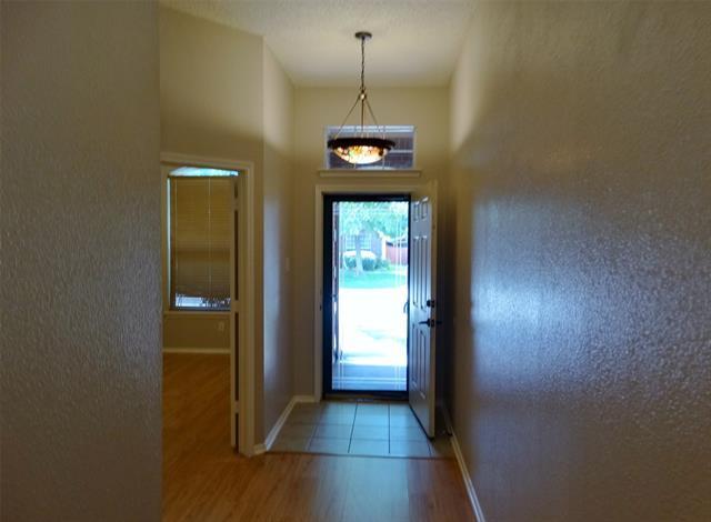 Foto del edificio - 7208 Yellowstone Dr