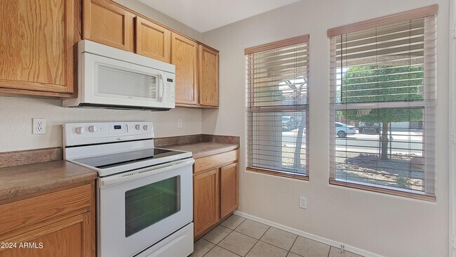 Foto del edificio - 11027 N 154th Ln