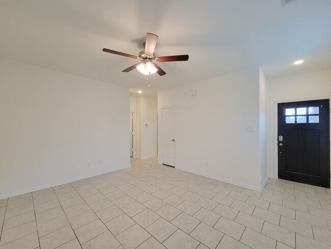 Building Photo - 31351 Horseshoe Meadow Bend Ln